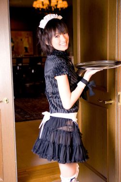 她唇之下小说免费观看电影