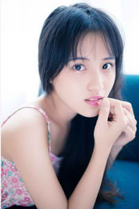 完全着衣の爆乳お姉さんが