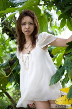 从校服衣袖看到葡萄